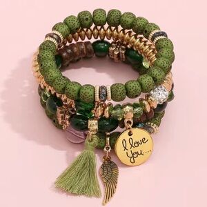 Green tassel and wing charm beaded‎ bracelet set